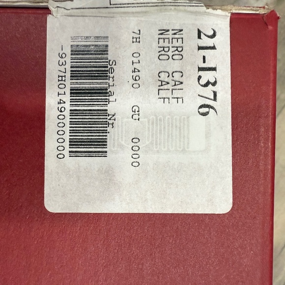 SALVATORE FERRAGAMO Leather Travel Tote - Picture 4 of 16